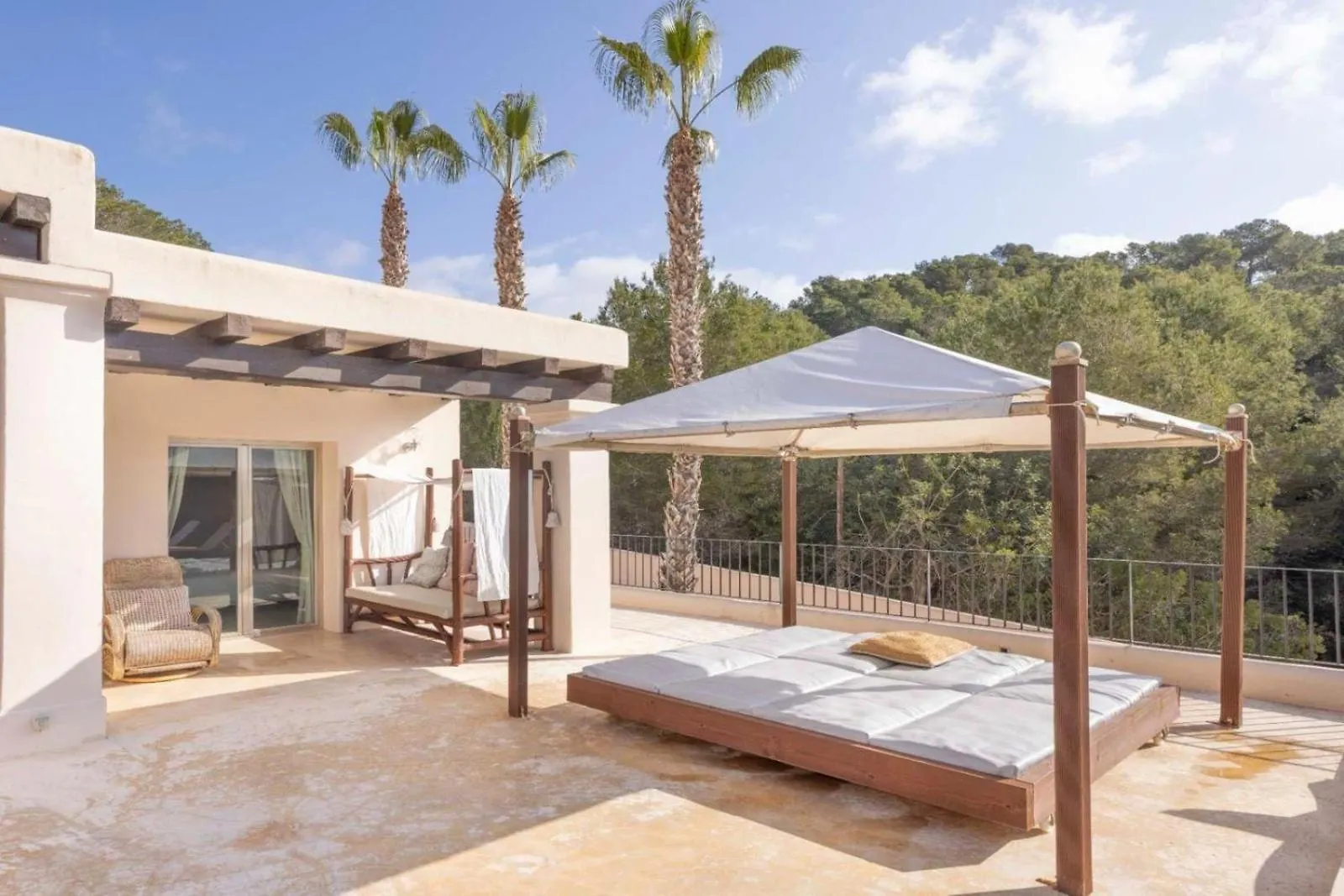 홈스테이 Private Room Private Bathroom Villa 이비자타운